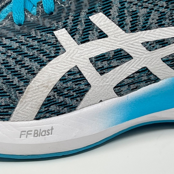 ASICS Women’s Roadblast Running Shoes – Aquarium/White – Size 9.5 - Picture 9 of 11